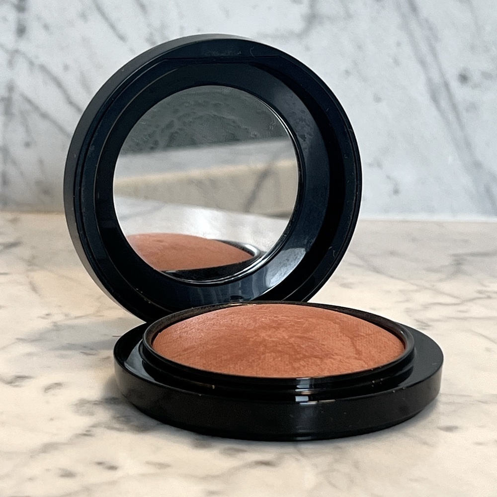 MAC Mineralized Skinfinish | Sun Power